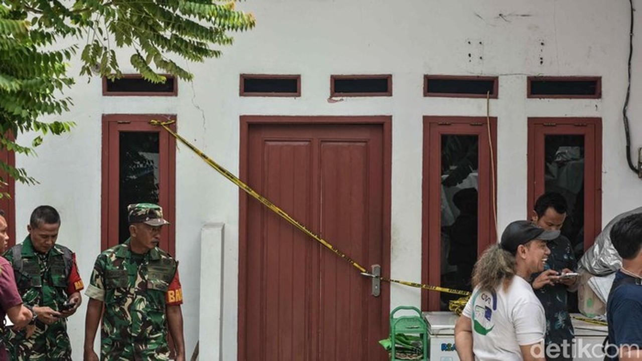 Saksi Ungkap Detik-Detik Histeris Penemuan 3 Sekeluarga Tewas di Tanjung Priok Saksi Ungkap Detik-Detik Histeris Penemuan 3 Sekeluarga Tewas di Tanjung Priok