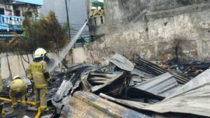 Kuli Bangunan Terbangun Karena Panas, Bedeng di Grogol Petamburan Jakarta Barat Terbakar
