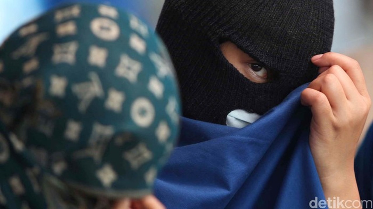 Masa Libur Sekolah di Lebak Ternoda: Maling Bobol MI Negeri 3, Kerugian Rp 15 Juta Masa Libur Sekolah di Lebak Ternoda: Maling Bobol MI Negeri 3, Kerugian Rp 15 Juta