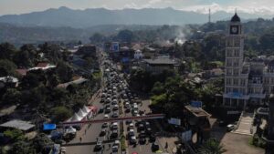 Bupati Bogor Pastikan Penataan Jalur Puncak Dimulai 2026, Atasi Titik Macet