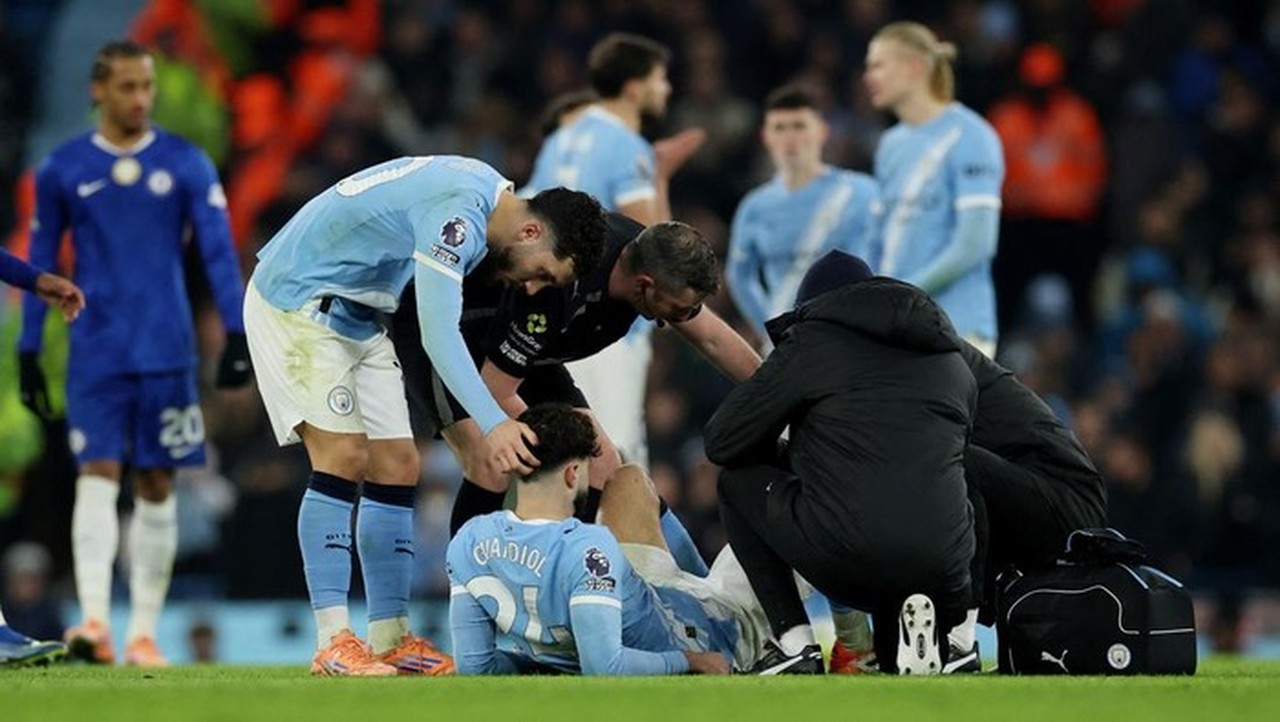Josko Gvardiol Patah Tulang Kering, Manchester City Terancam Tanpa Bek Kunci Hingga Akhir Musim